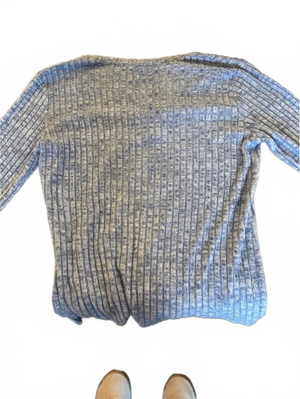Jannet B Sweater Blue - Picture 3 of 4
